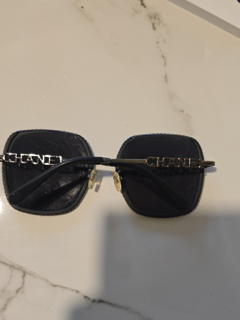 CHANEL Black Square Oversized Sunglasses with Gold Accents - Picture 2 of 2
